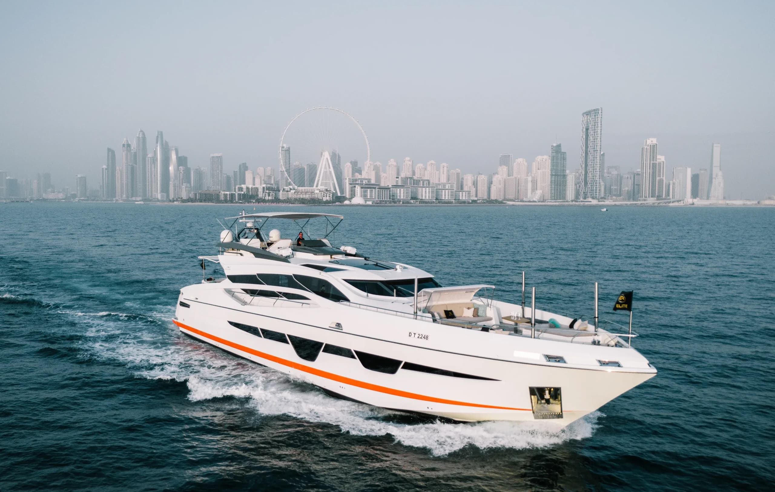 Numarine 105HT - Exterior View