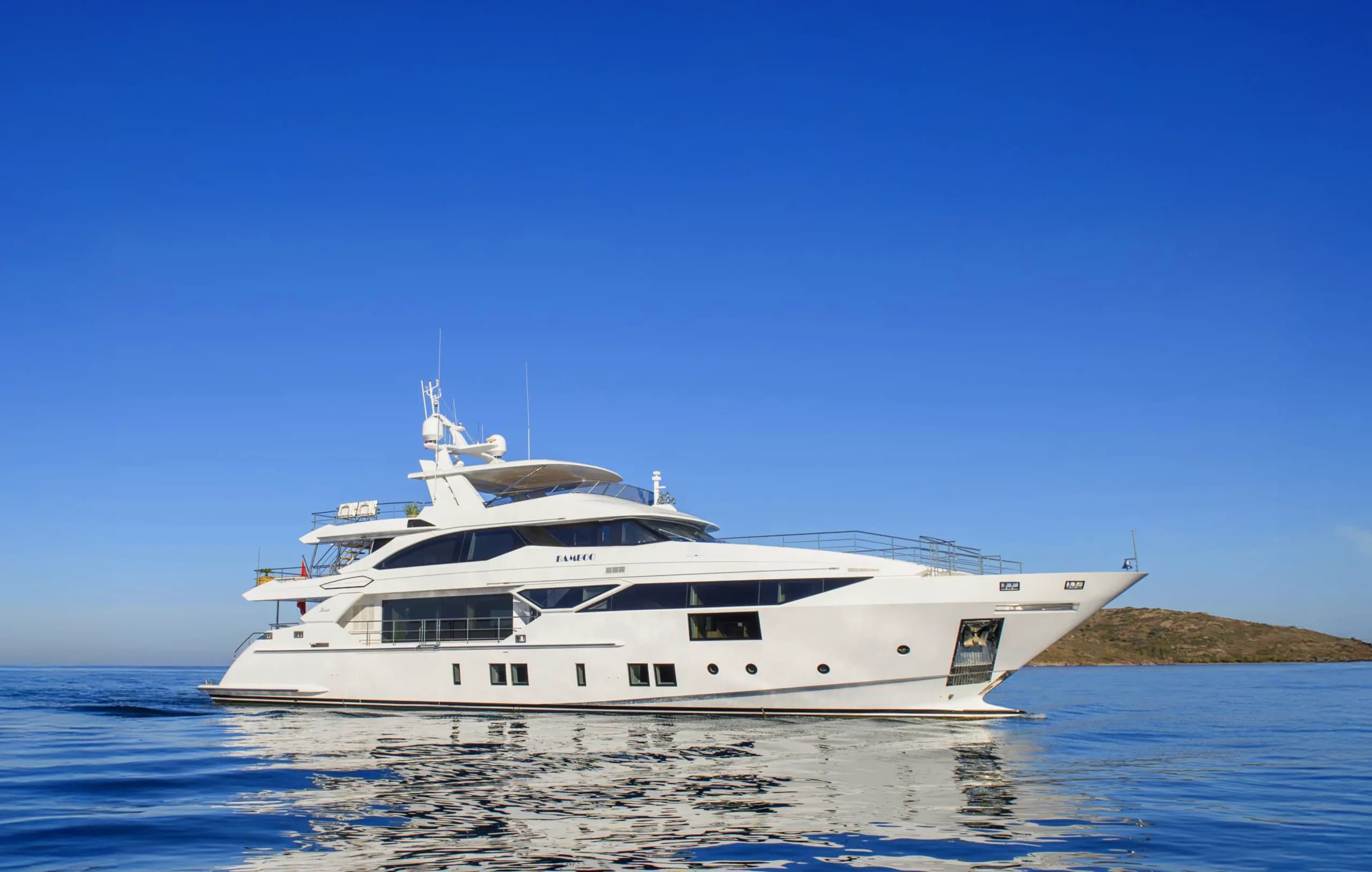 Benetti Fast 125 - Exterior View